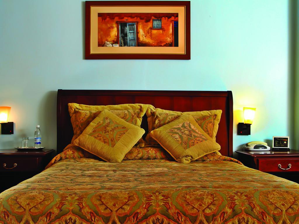 Hotel Yanuncay كوينكا المظهر الخارجي الصورة