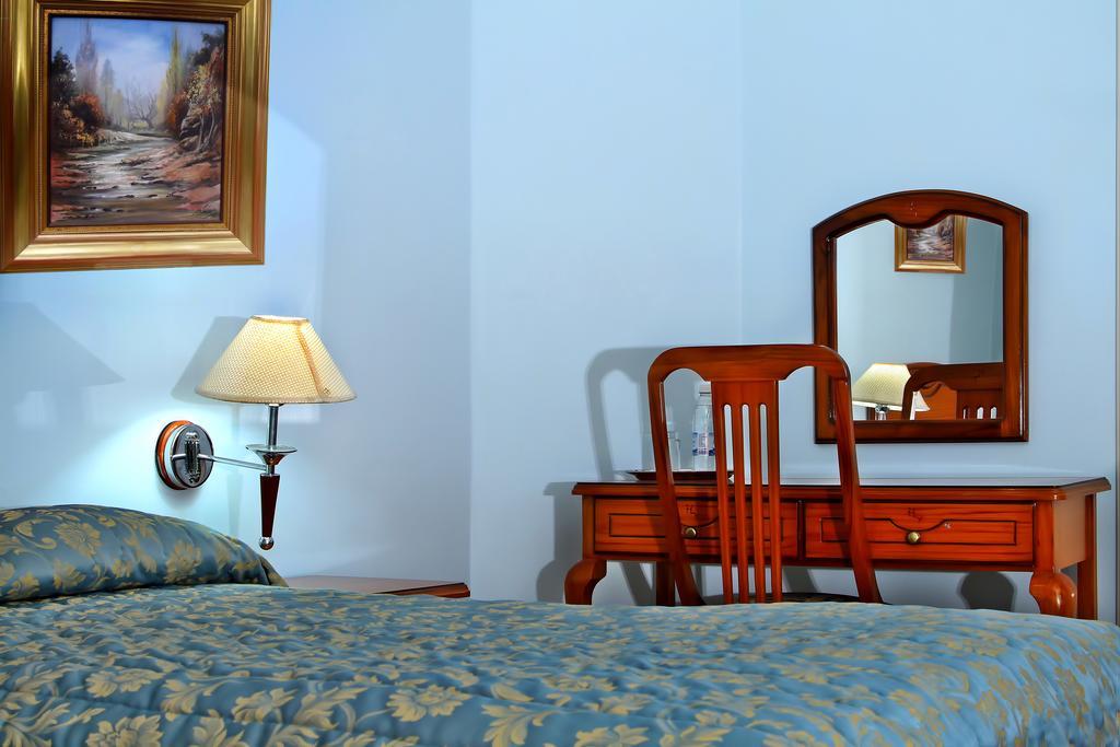 Hotel Yanuncay كوينكا المظهر الخارجي الصورة